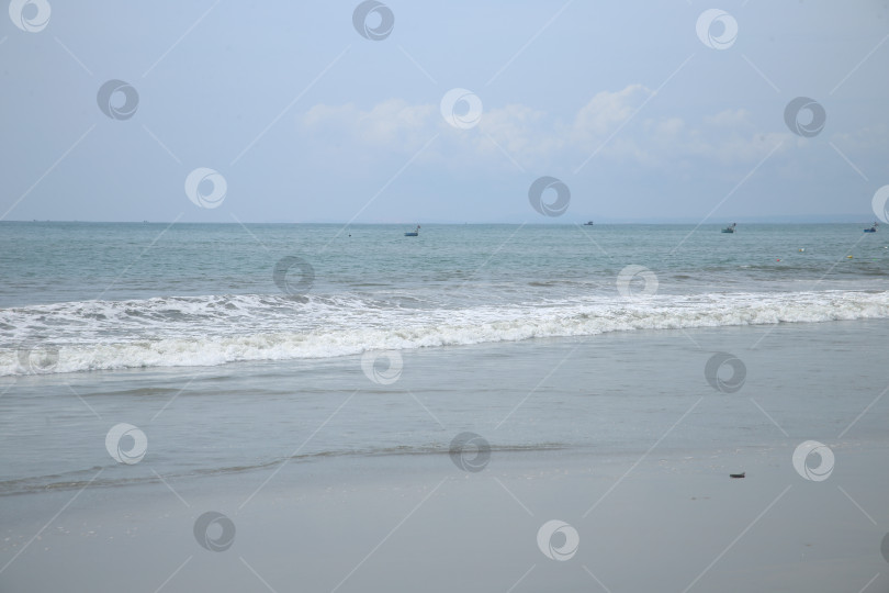 Скачать Пейзаж с морским пляжем фотосток Ozero