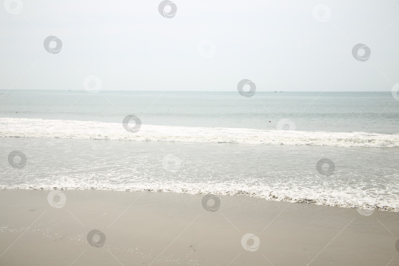 Скачать Пейзаж с морским пляжем фотосток Ozero