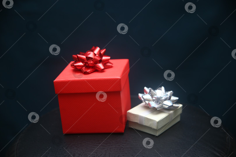 Скачать Две подарочные коробки фотосток Ozero