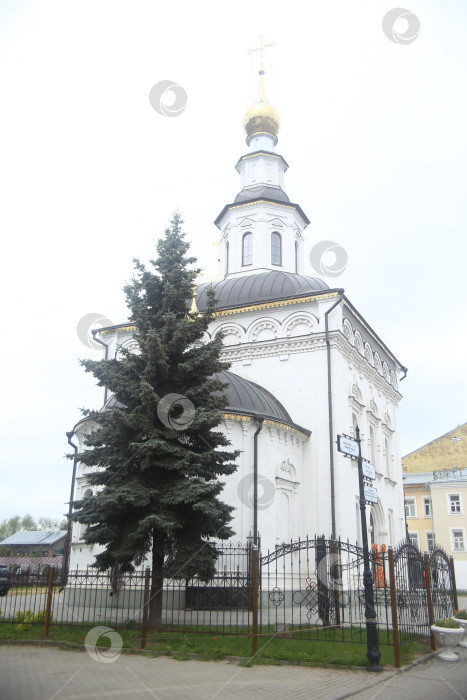 Скачать Панорама на территорию одного из Храмов города Владимир фотосток Ozero