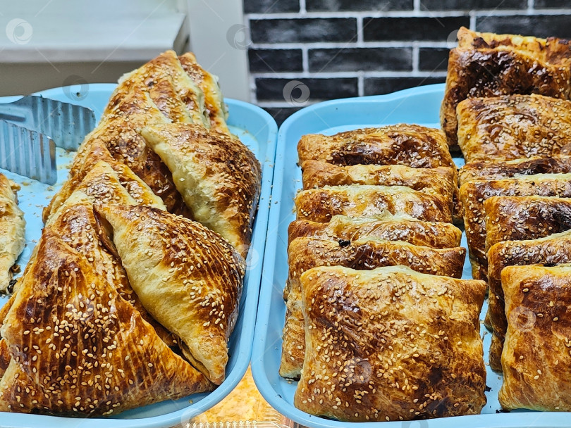 Скачать Самса. Кафе узбекской кухни. Самса. Кафе узбекской кухни. фотосток Ozero