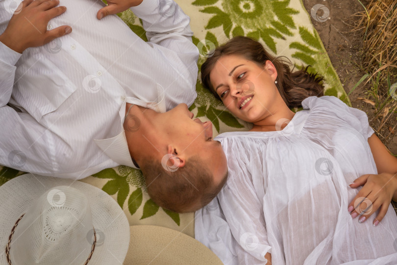 Скачать глаза в глаза фотосток Ozero