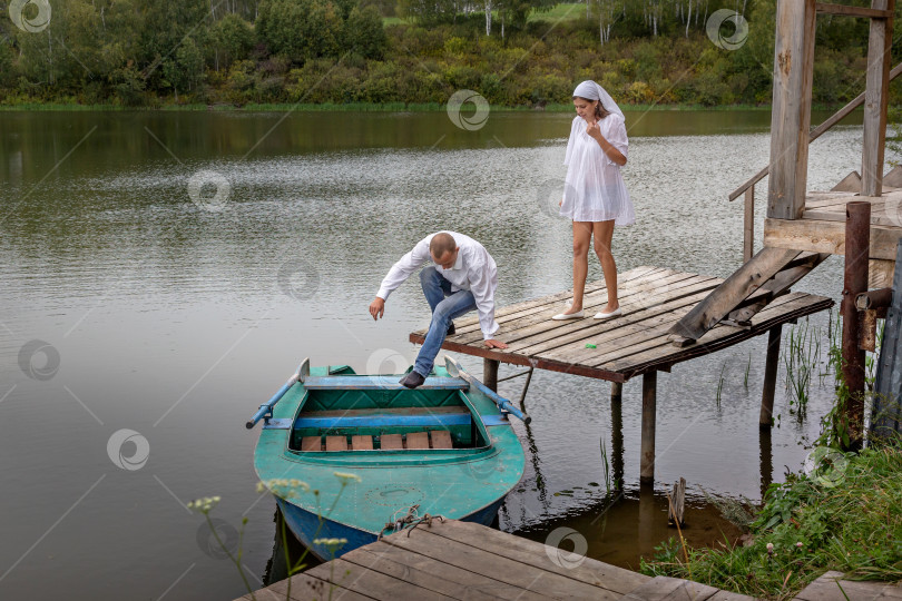 Скачать катание на лодке по озеру фотосток Ozero