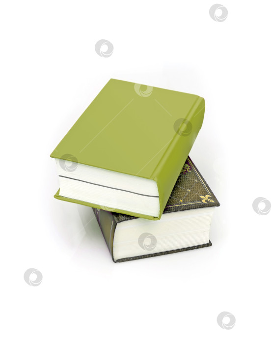 Скачать Стопка книг в цветных обложках с белыми листами, выделяющимися на белом фоне фотосток Ozero