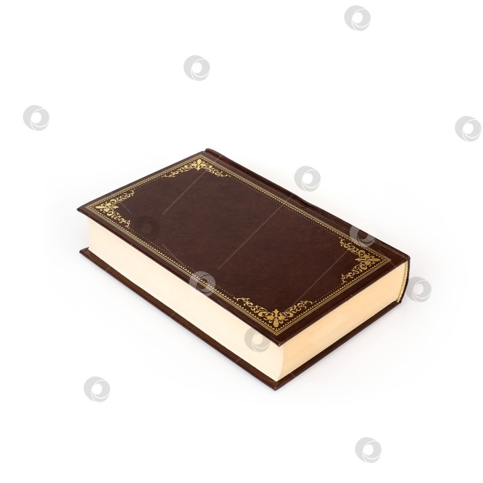 Скачать Книга в коричневой обложке с белыми листами, выделенными на белом фоне фотосток Ozero