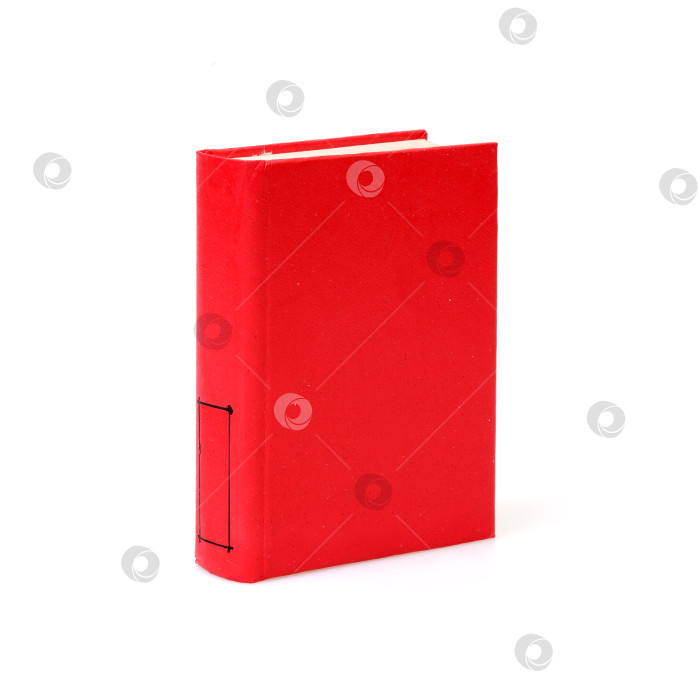 Скачать Одна красная книга, выделенная на белом фоне фотосток Ozero