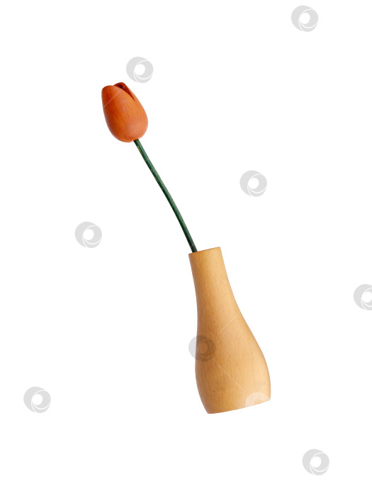 Скачать Сувенирный деревянный букет тюльпанов из Голландии, выделенный на белом фоне. Элемент дизайна с контуром вырезки фотосток Ozero