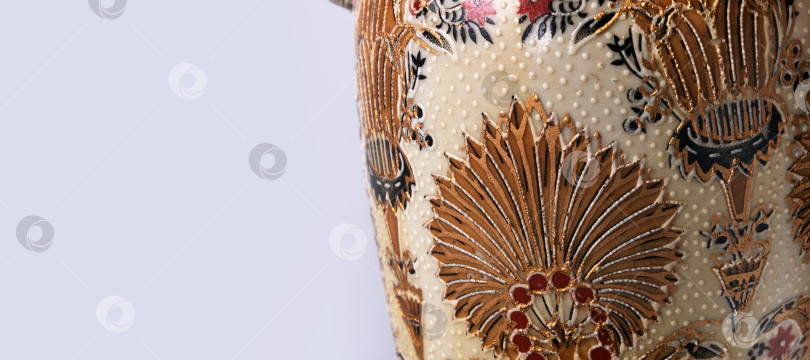 Скачать Классический дизайн китайской керамической вазы и негатив для надписи фотосток Ozero