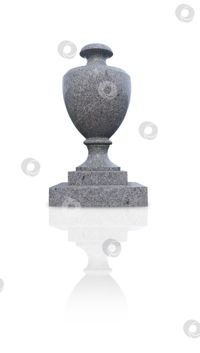 Скачать Садовая каменная (гранитная) ваза, выделенная на белом фоне. Элемент дизайна с вырезанной дорожкой фотосток Ozero