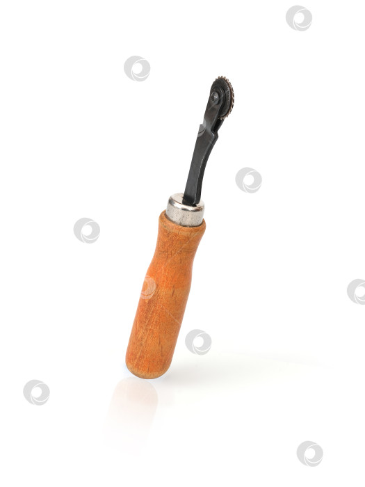 Скачать Старинный портновский кройщик, выделенный на белом фоне фотосток Ozero