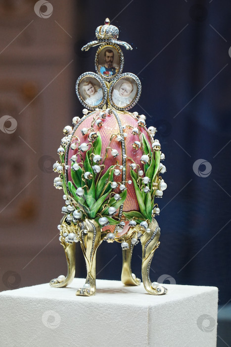 Скачать Пасхальное яйцо Фаберже "Ландыш". фотосток Ozero