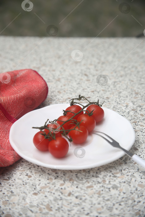 Скачать овощи помидоры черри вкусные фотосток Ozero