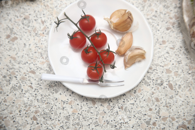 Скачать овощи помидоры черри фотосток Ozero