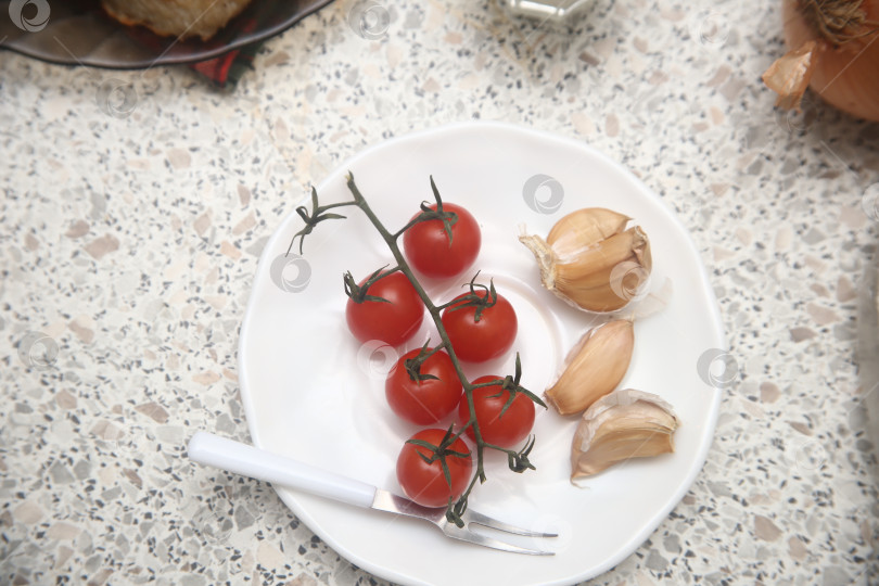 Скачать овощи помидоры черри вкусные фотосток Ozero