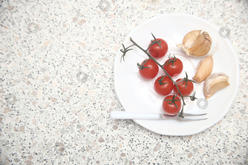 Скачать овощи помидоры черри фотосток Ozero
