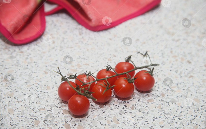 Скачать овощи помидоры черри вкусные фотосток Ozero
