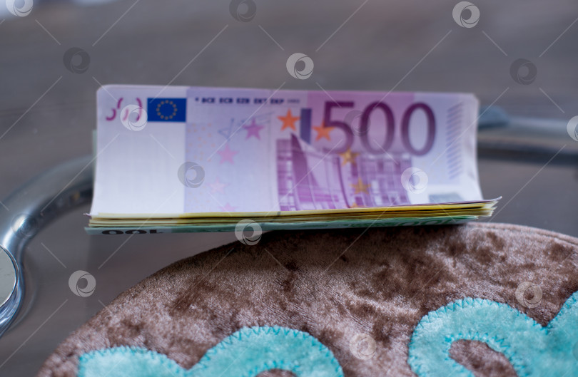 Скачать пятьсот евро фотосток Ozero