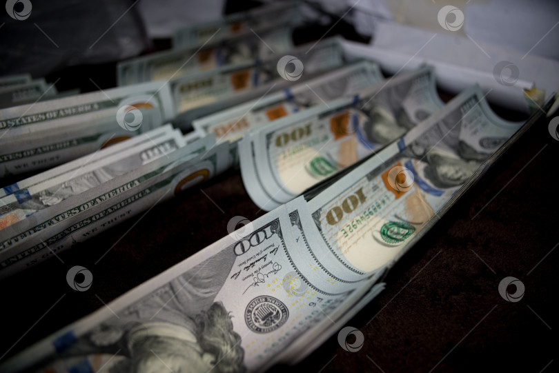 Скачать доллары фотосток Ozero