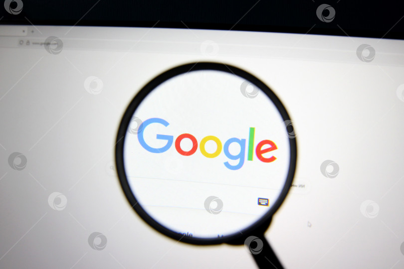 Скачать Воспользуйтесь поисковой системой Google на экране фотосток Ozero