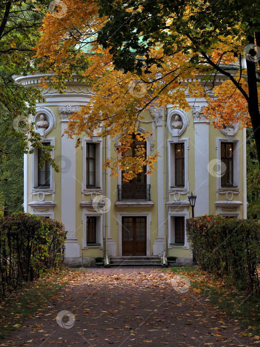Скачать Парк Кусково. Павильон Эрмитаж фотосток Ozero