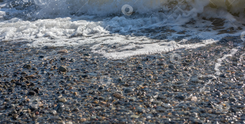 Скачать утренние морские волны на пляже фотосток Ozero