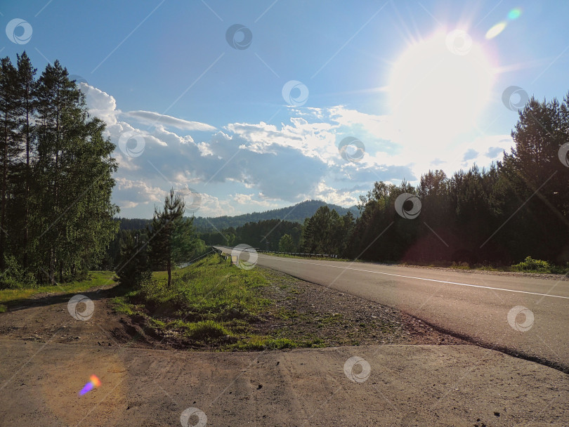 Скачать Дорога в Горном Алтае фотосток Ozero