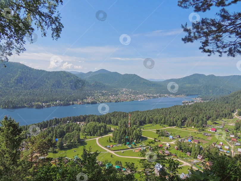 Скачать Смотровая площадка на Телецком озере фотосток Ozero