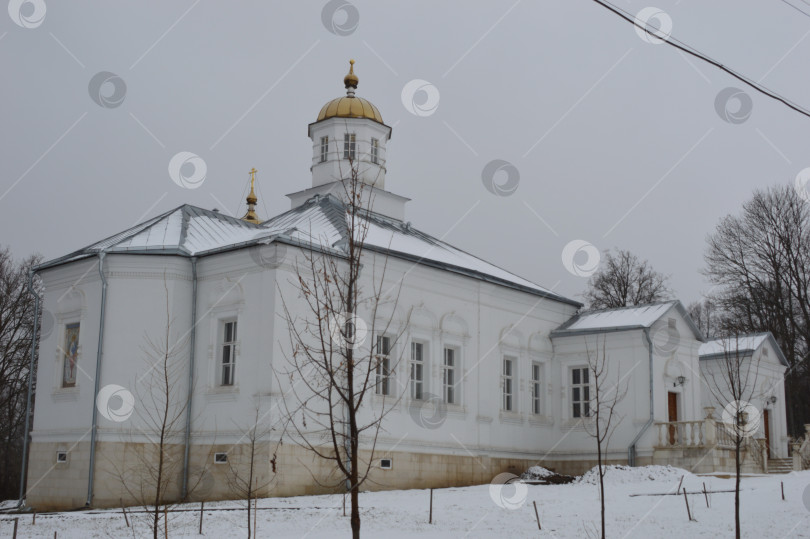 Скачать Церковь Троицы Живоначальной в Казанской Амвросиевской пустыни фотосток Ozero