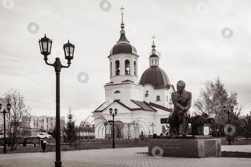 Скачать Церковь апостолов Петра и Павла в Тобольска, черно-белое изображение фотосток Ozero
