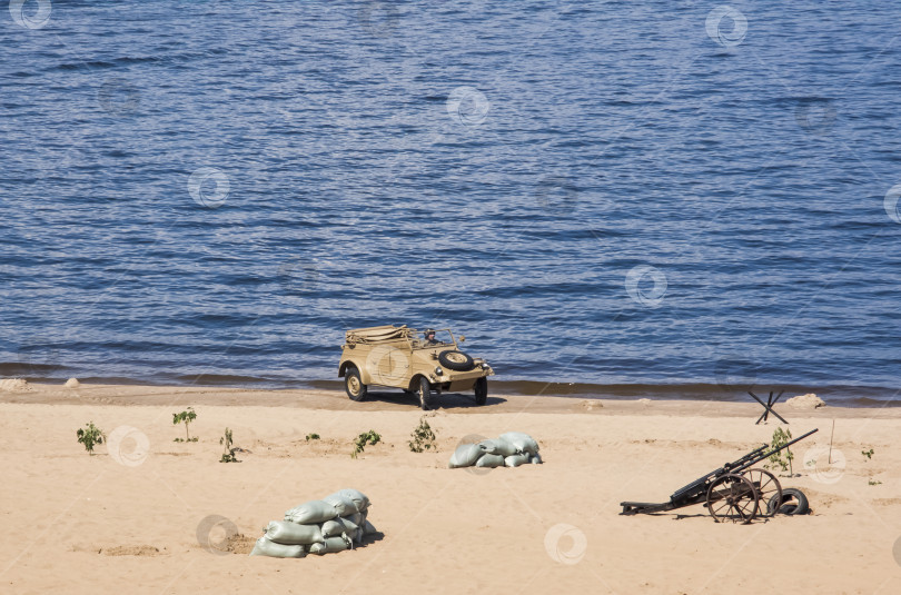 Скачать Самара, Россия, 2016-07-31, Праздник Военно-морского флота. Показ военной техники в действии. Реконструкция боевых действий на реке Волга. фотосток Ozero