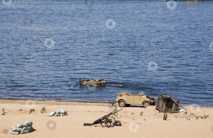 Скачать Самара, Россия, 2016-07-31, Праздник Военно-морского флота. Показ военной техники в действии. Реконструкция боевых действий на реке Волга. фотосток Ozero