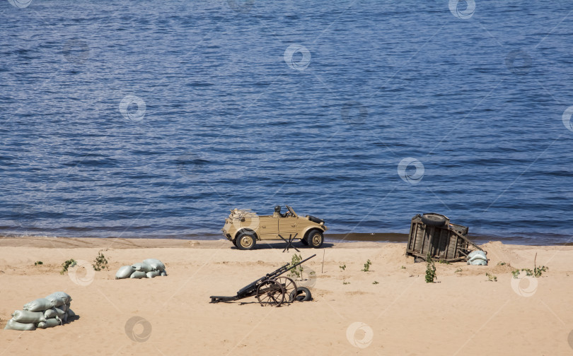 Скачать Самара, Россия, 2016-07-31, Праздник Военно-морского флота. Показ военной техники в действии. Реконструкция боевых действий на реке Волга. фотосток Ozero