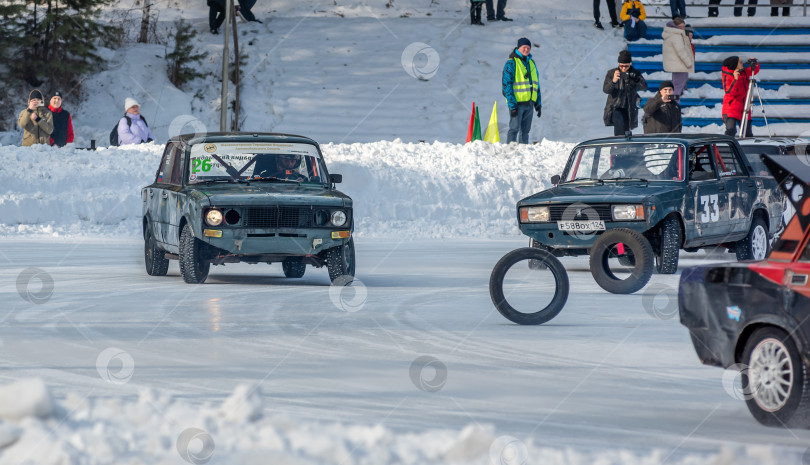 Скачать Россия г.Красноярск 10 марта  2024г. автомобиль Ваз 2106 зимний дрифт фотосток Ozero