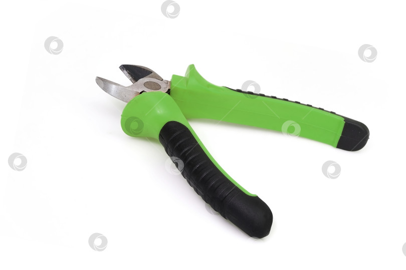 Скачать Изолированные ручные инструменты для ремонта и монтажа: плоскогубцы (композиция на белом фоне) фотосток Ozero