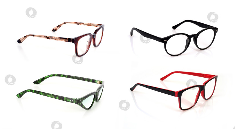 Скачать Набор очков в черепаховой оправе и роговой оправе, выделенных на белом фоне, для нанесения на портрет фотосток Ozero