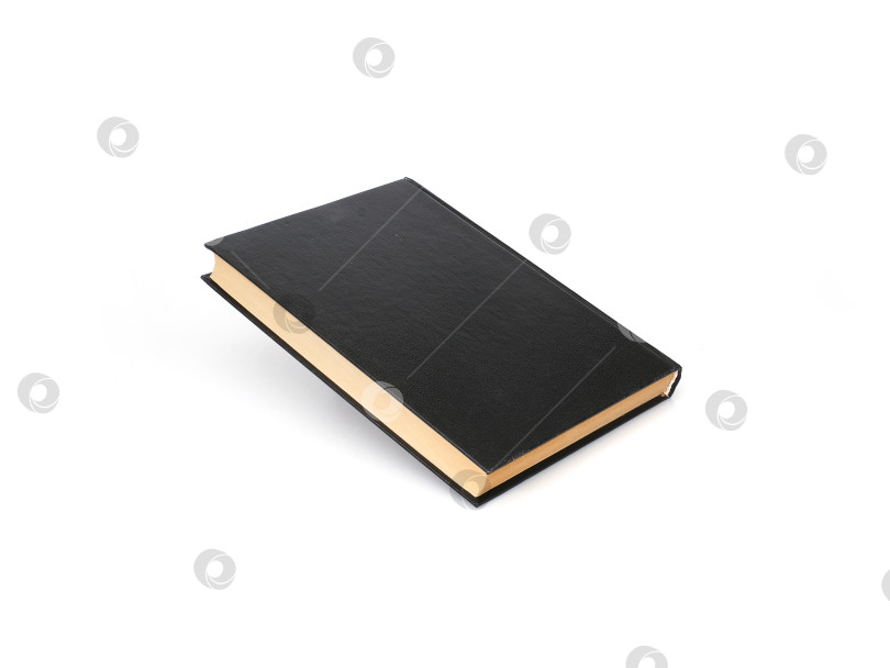 Скачать Одна книга в черной обложке с белыми листами, выделенными на белом фоне фотосток Ozero