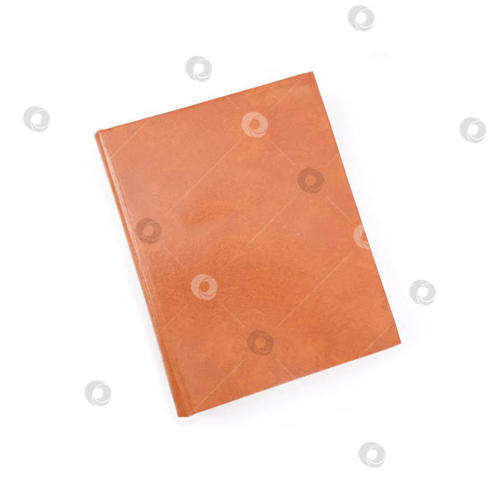 Скачать Книга в коричневой обложке с белыми листами, выделенными на белом фоне фотосток Ozero