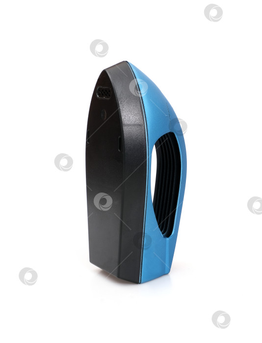 Скачать Пластиковый компактный утюг для отпаривания одежды, выделенный на белом фоне фотосток Ozero