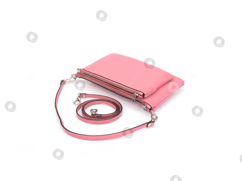 Скачать Элегантная розовая женская сумка, выделенная на белом фоне фотосток Ozero