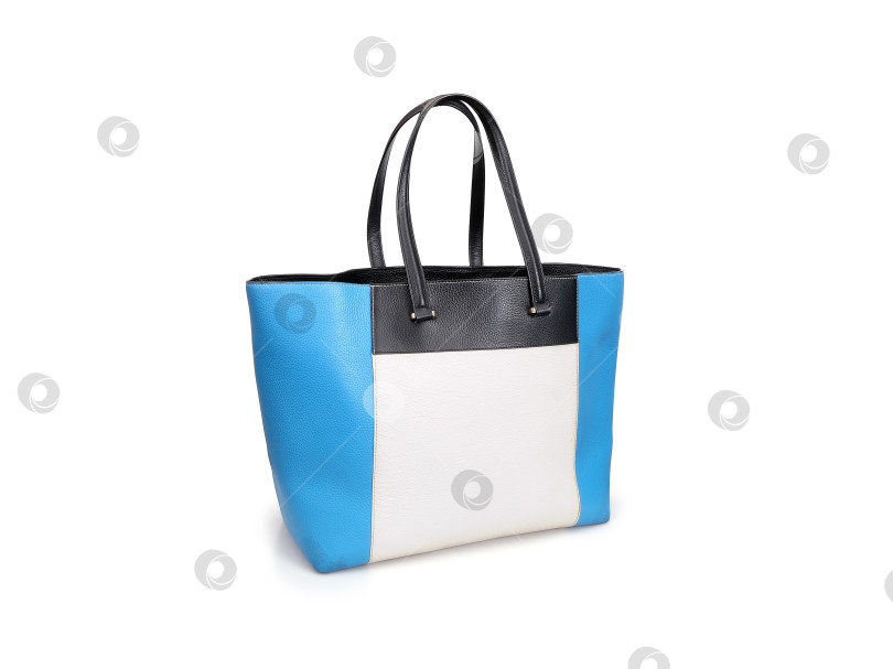 Скачать Большая синяя женская сумка, выделяющаяся на белом фоне фотосток Ozero