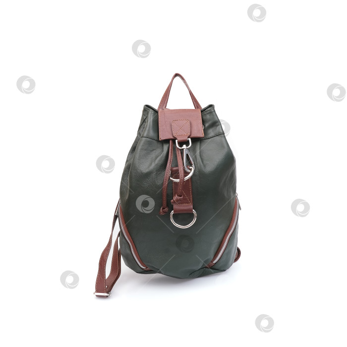Скачать Красивый кожаный зеленый рюкзак, выделенный на белом фоне фотосток Ozero