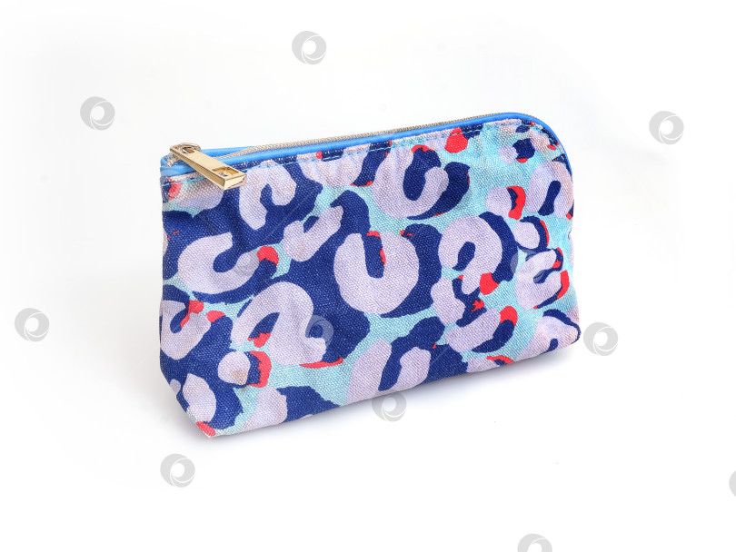 Скачать Элегантная косметичка, выделенная на белом фоне фотосток Ozero