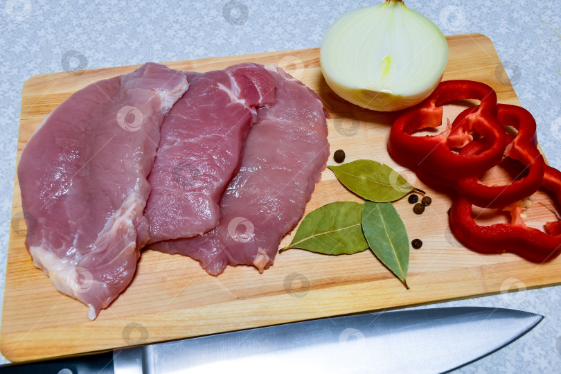 Скачать Готовка мяса. фотосток Ozero