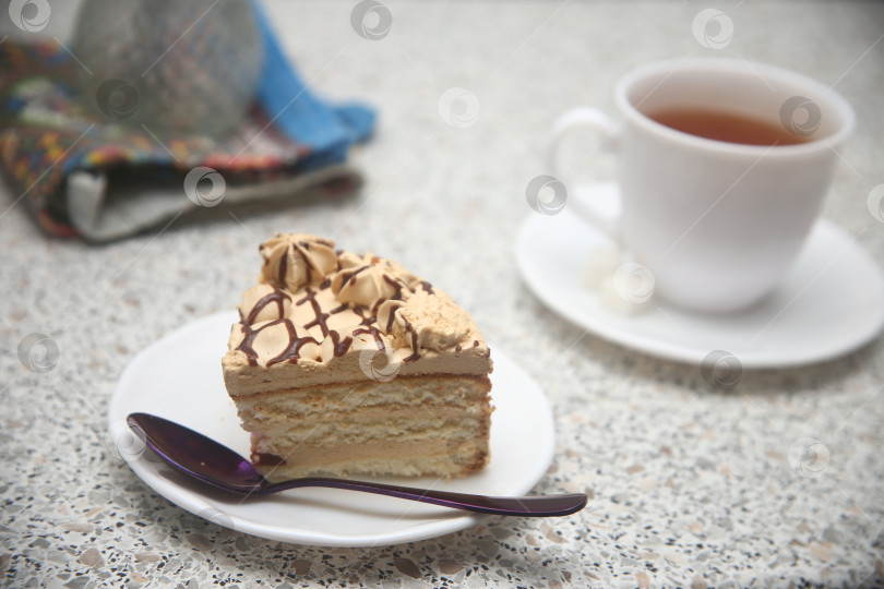 Скачать Кусок торта с карамелью фотосток Ozero