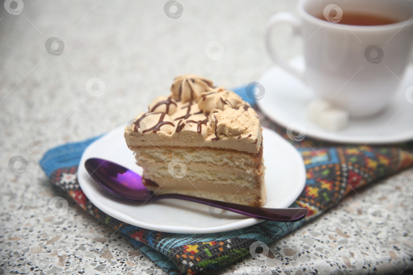 Скачать Кусок торта с карамель вкусный фотосток Ozero