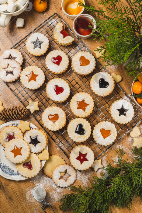 Скачать Печенье "Линзер" на противне фотосток Ozero