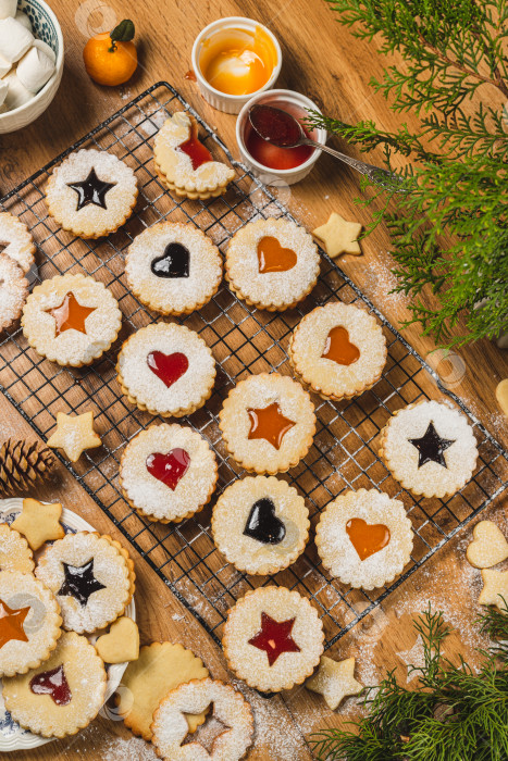 Скачать Печенье "Линзер" на противне фотосток Ozero