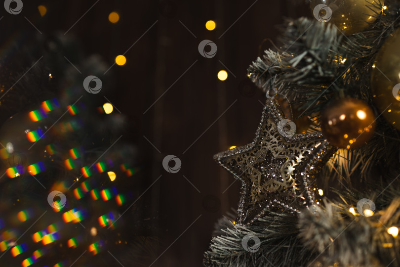 Скачать звезда на рождественской елке, звезда для украшения рождественской елки фотосток Ozero