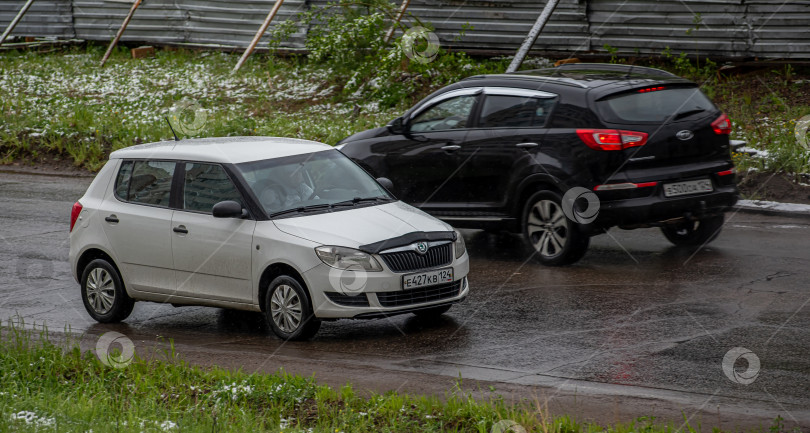 Скачать Россия,Сибирь 27 Мая 2025 год. Автомобиль Škoda Fabia фотосток Ozero