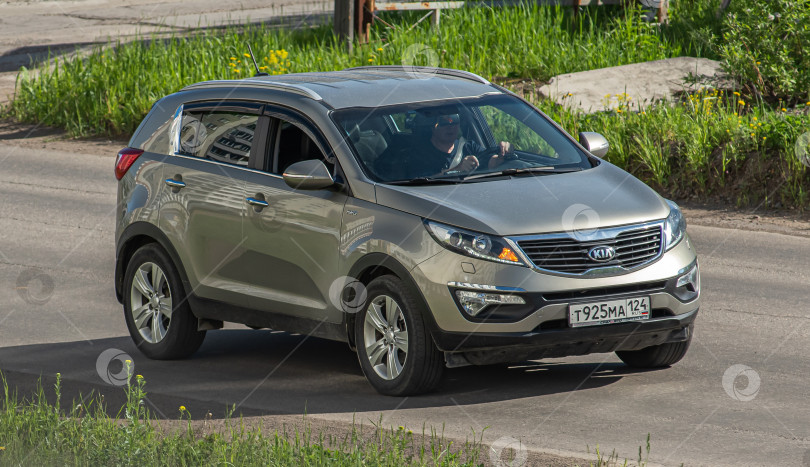 Скачать Россия, Красноярск 27 мая 2025г. автомобиль фотосток Ozero